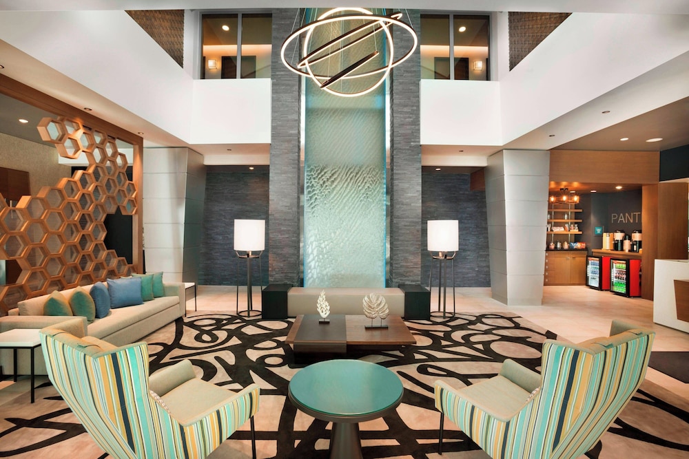 Four Points by Sheraton Miami Airport - photo 2