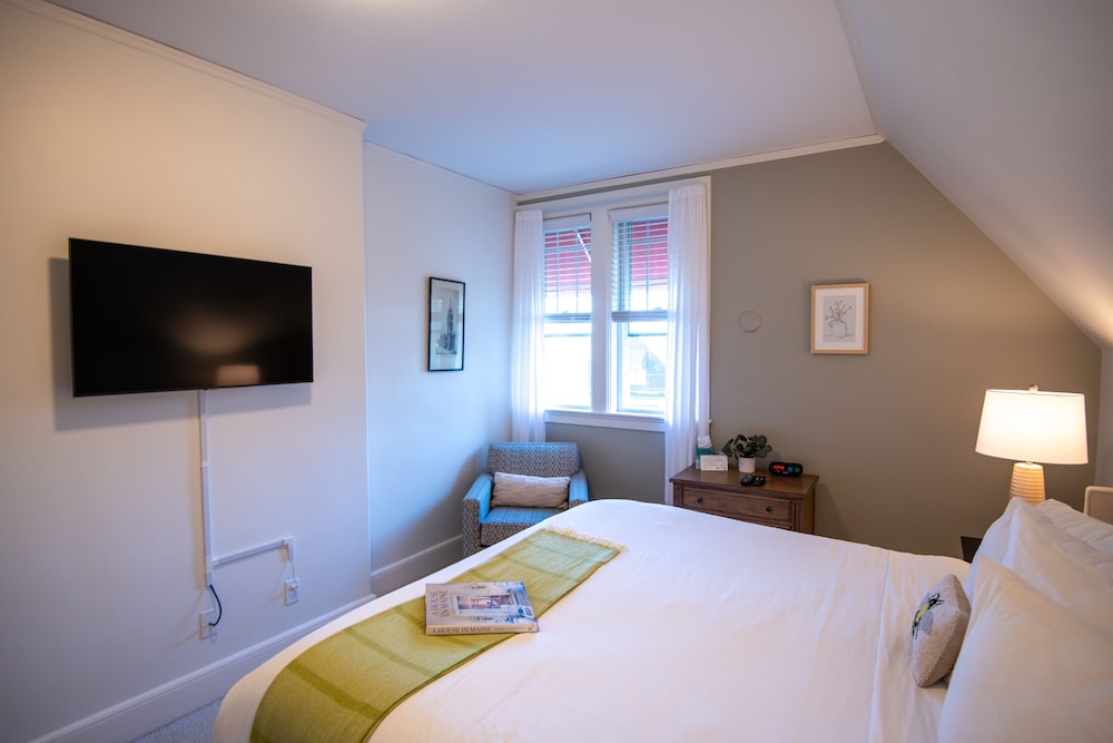 Hearthside Inn - photo 30