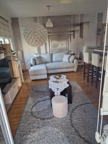 Apartment Lux Lomina — 4-Star Luxury Hotel in Cacak, Serbia