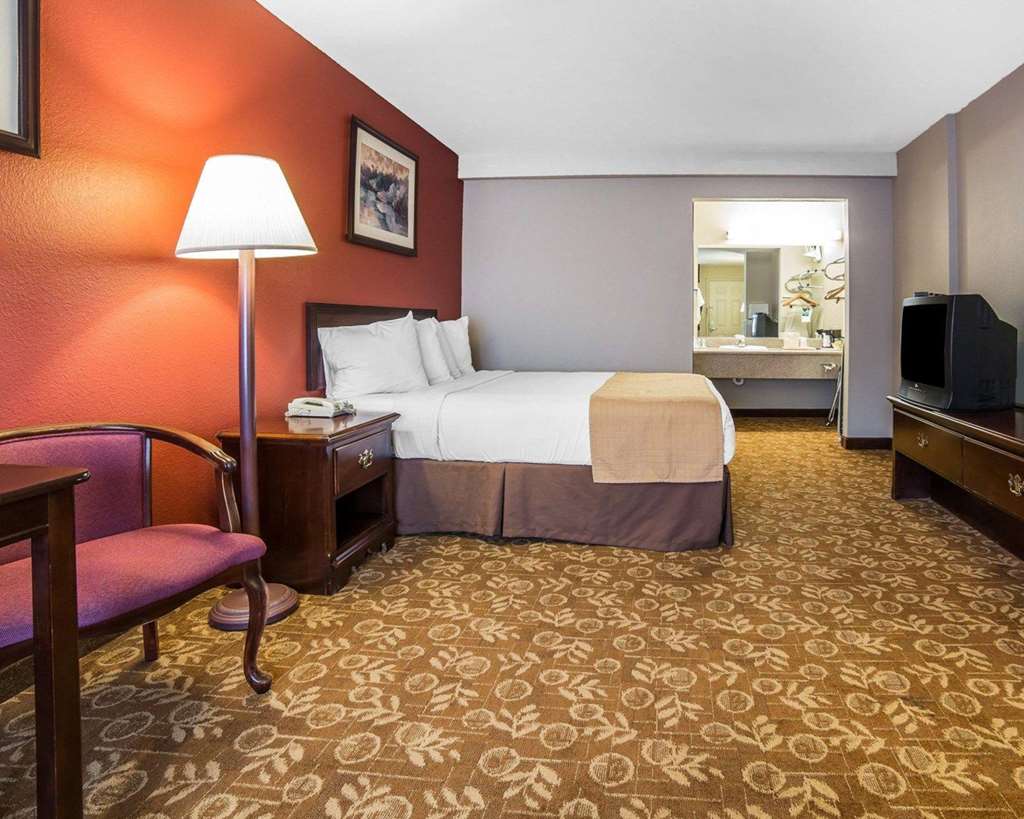 Quality Inn And Suites Minden - photo 18