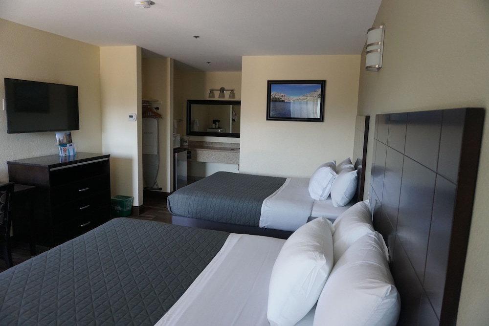 Yosemite Sierra Inn - photo 13