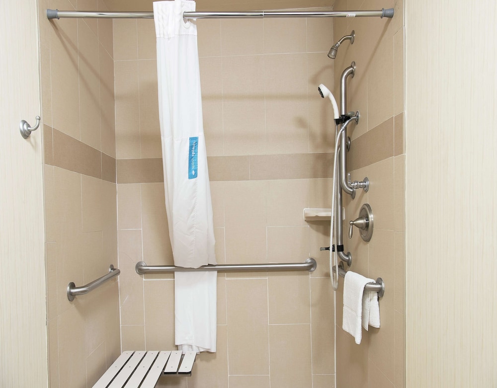 Hampton Inn & Suites Bay City TX - photo 21