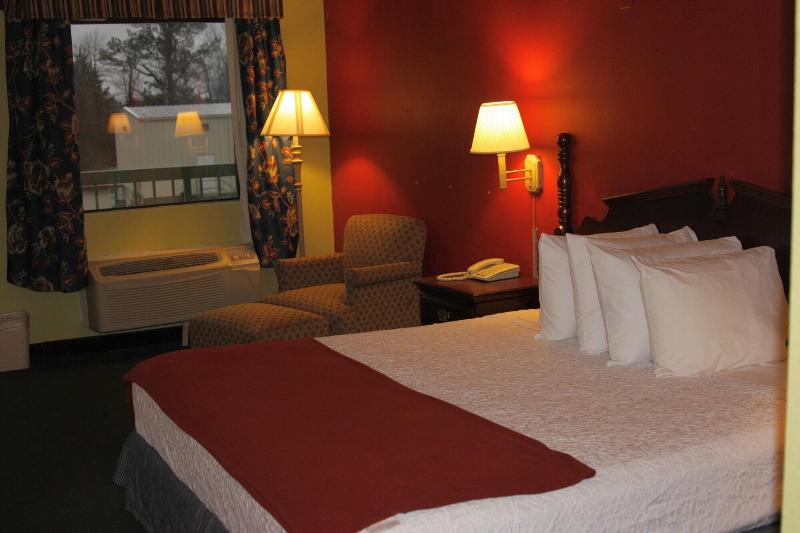 Best Inn Booneville - photo 8