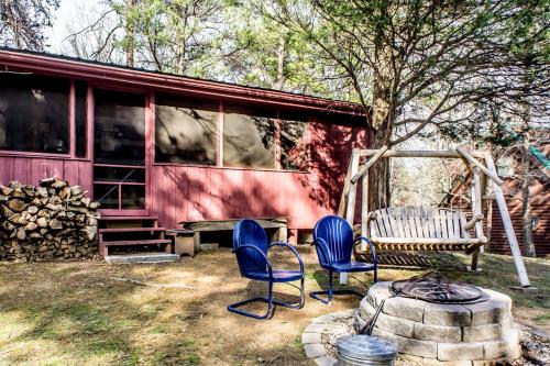 Suits Us - carbon neutral hotel in Pigeon Forge