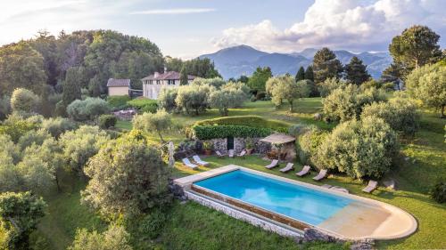 Villa Morello Farmhouse — 4-Star Luxury Hotel in Lucca, Italy