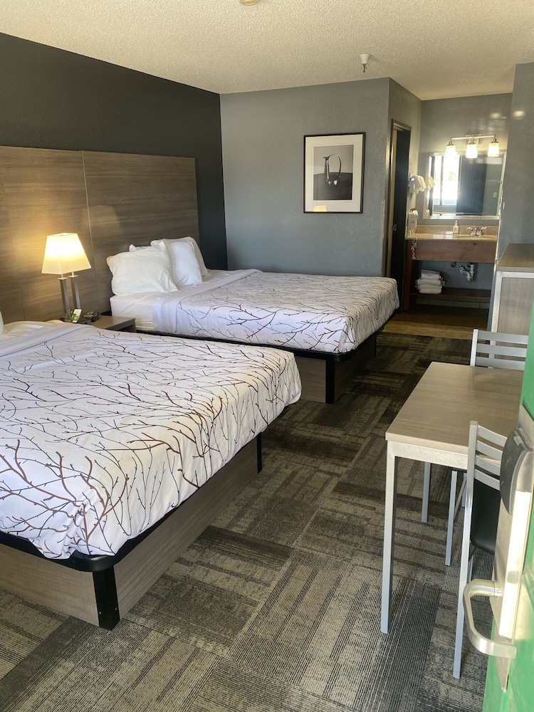 GreenTree Inn of Prescott Valley - photo 10