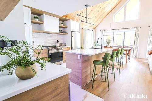 Alize Cozy Nature Escape with Spa Domaine Grand Portneuf in Pont Rouge, Canada