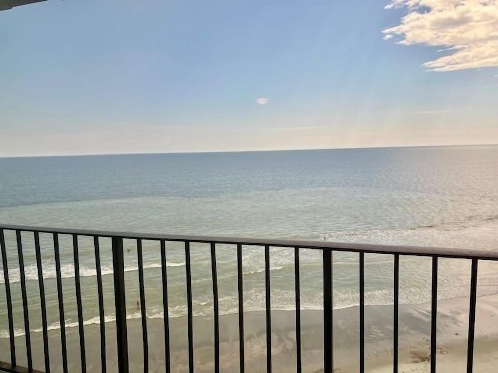 Royal Garden Resort 914 2 Bedroom Condo by RedAwning - photo 18