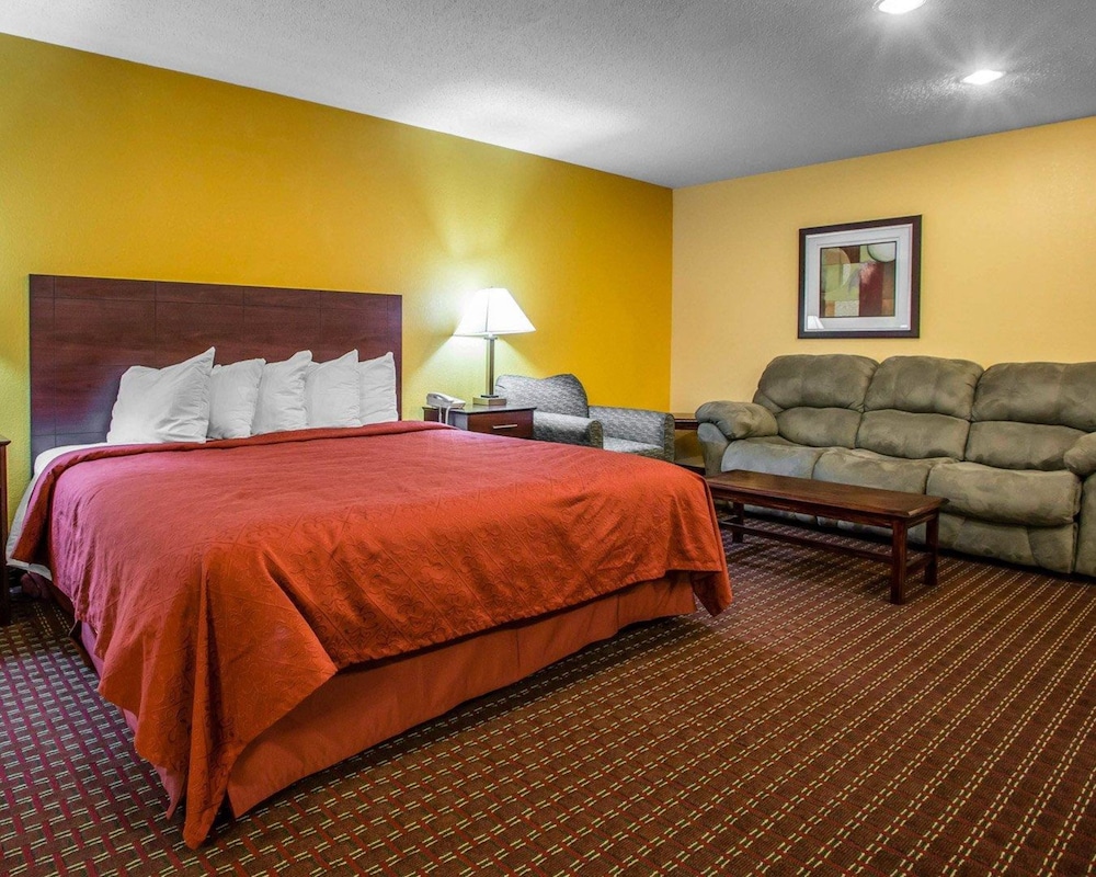 AmericInn by Wyndham Mosinee Central Wisconsin Airport - photo 14