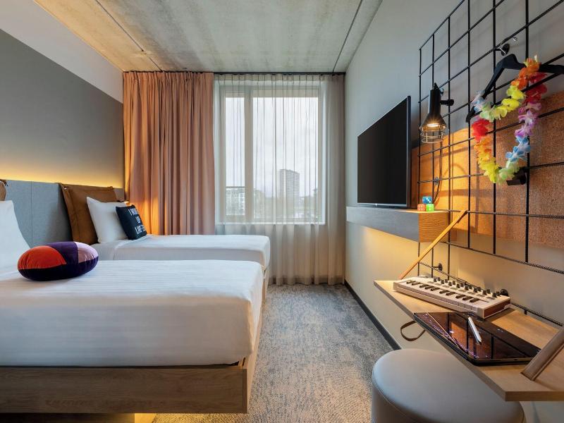Moxy Antwerp — Antwerpen — photo 4