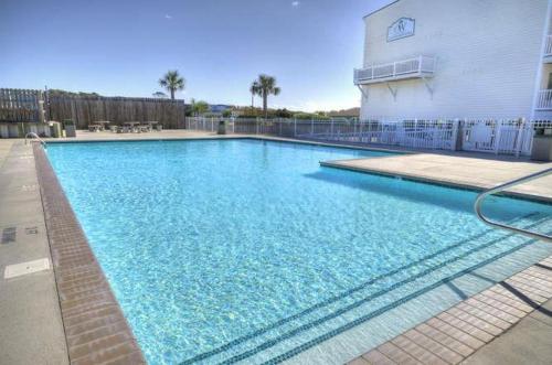 Ocean Walk 2203 Toes in the Water in Oak Island, United States