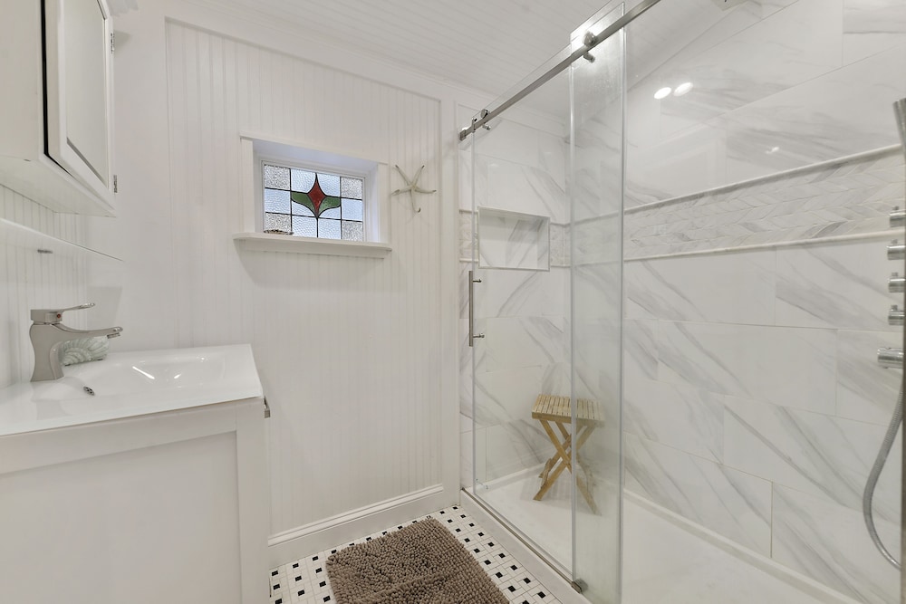 Carroll House Cottages - photo 17