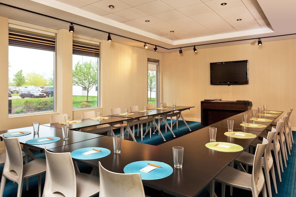 Aloft Bolingbrook - photo 19
