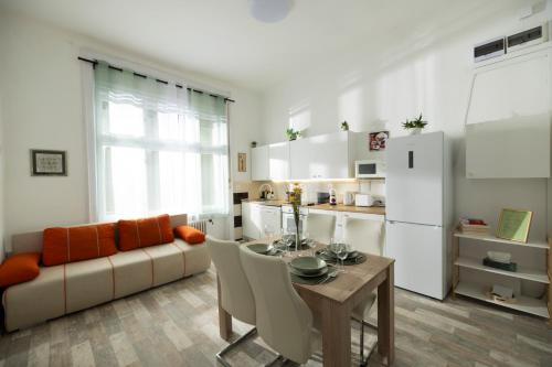 Elek Garden Apartman — 4-Star Luxury Hotel in Budapest, Hungary