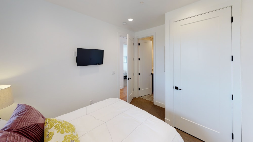 Town Center Resort - photo 162