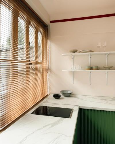 Chic Studio near Fabrika By Wehost