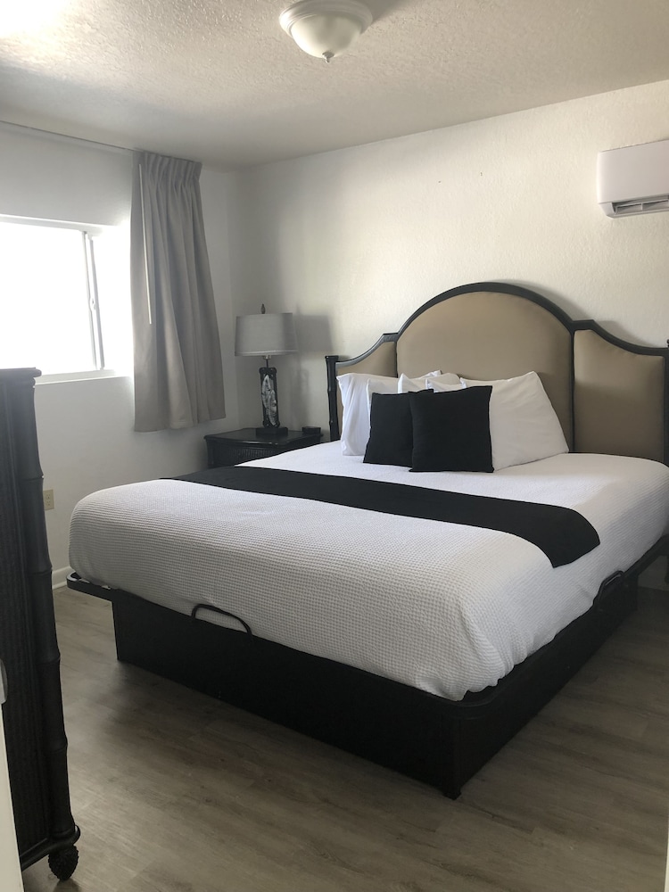 Holiday Isles Resort - photo 14