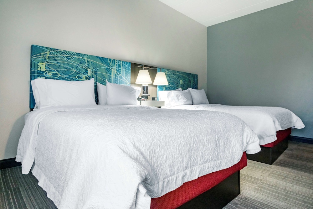 Hampton Inn Richmond - photo 11
