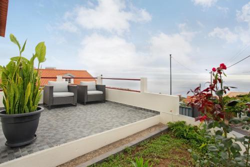 Simão House — 4-Star Luxury Hotel in Calheta, Portugal