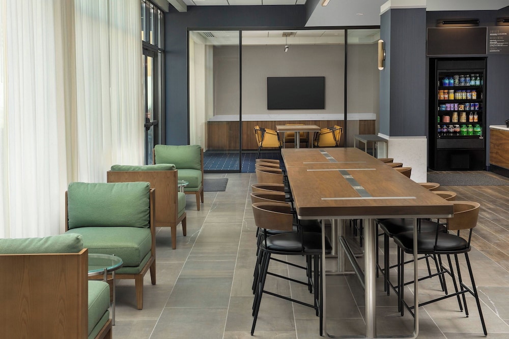 Courtyard by Marriott Indianapolis Plainfield - photo 20