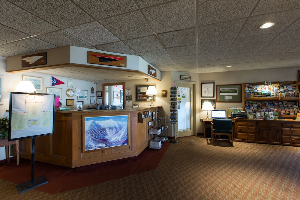 Commodores Inn - photo 7