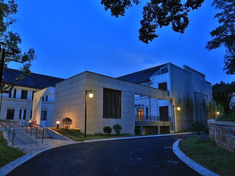 Eastern Cloud Hotel - carbon neutral hotel in Hangzhou