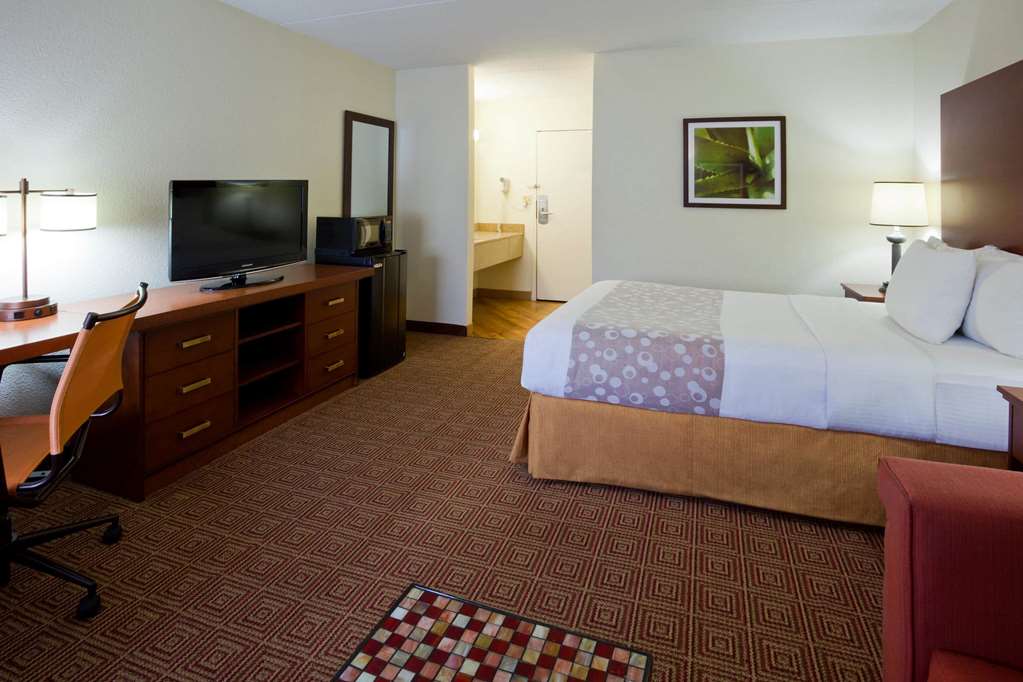 La Quinta Inn by Wyndham Minneapolis Airport Bloomington - photo 25