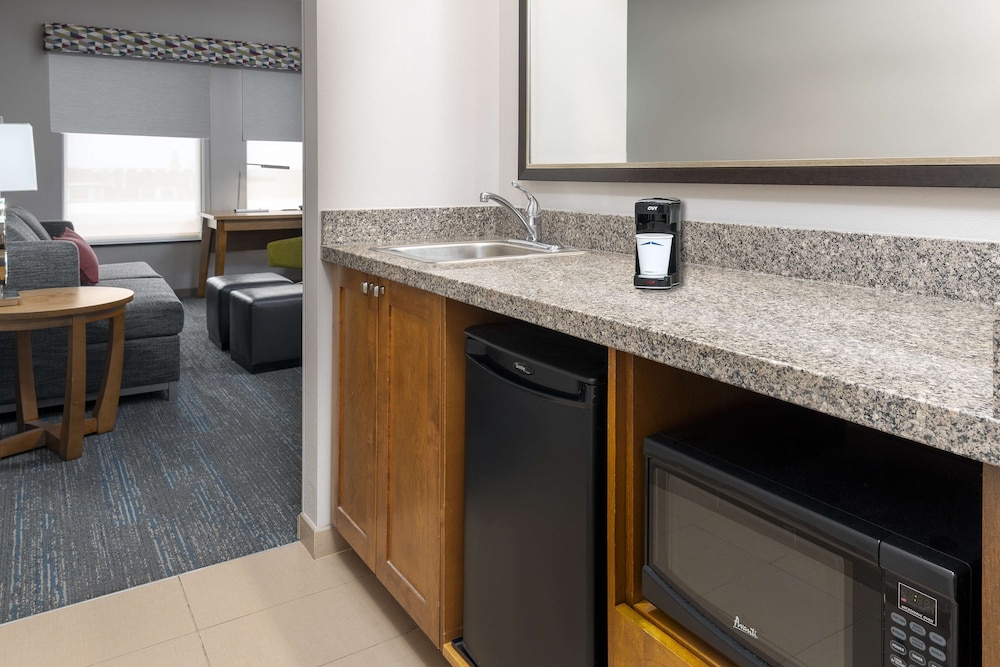 Hampton Inn & Suites Clayton St. Louis Galleria Area - photo 6