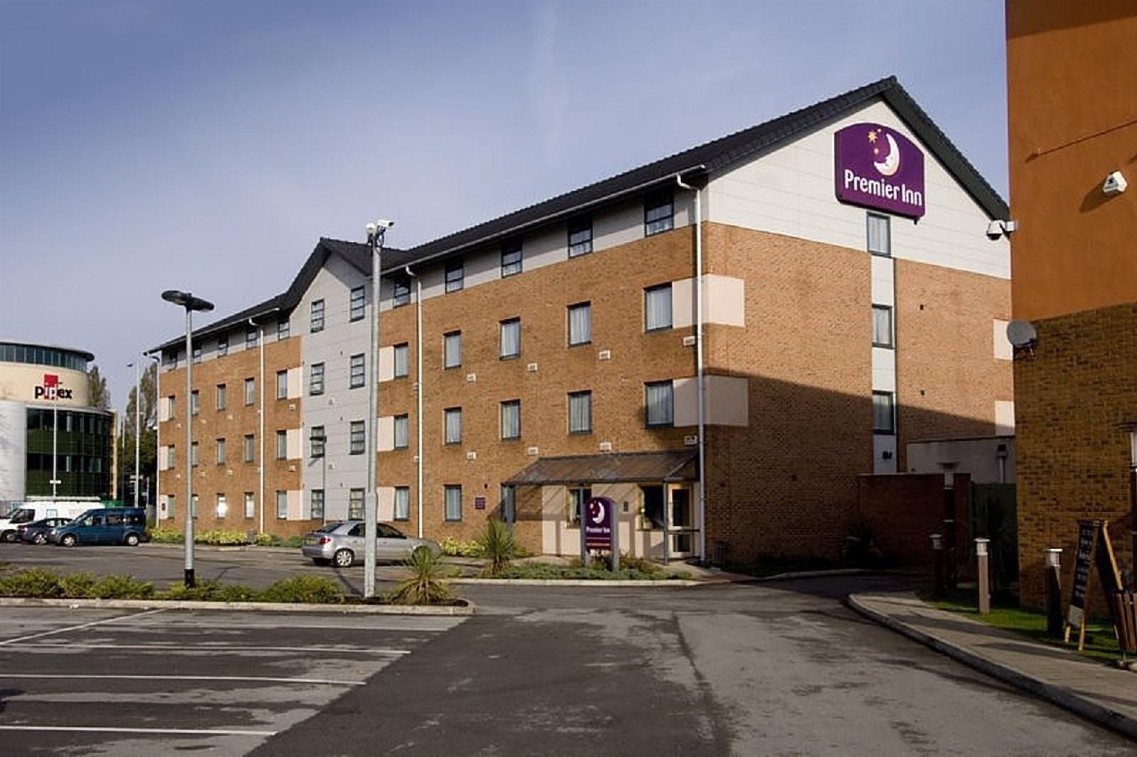 Premier Inn Manchester West Didsbury