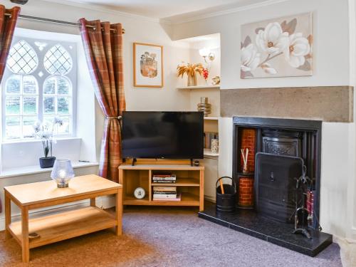 Woodbine Cottage — 4-Star Luxury Hotel in Whittington, United Kingdom