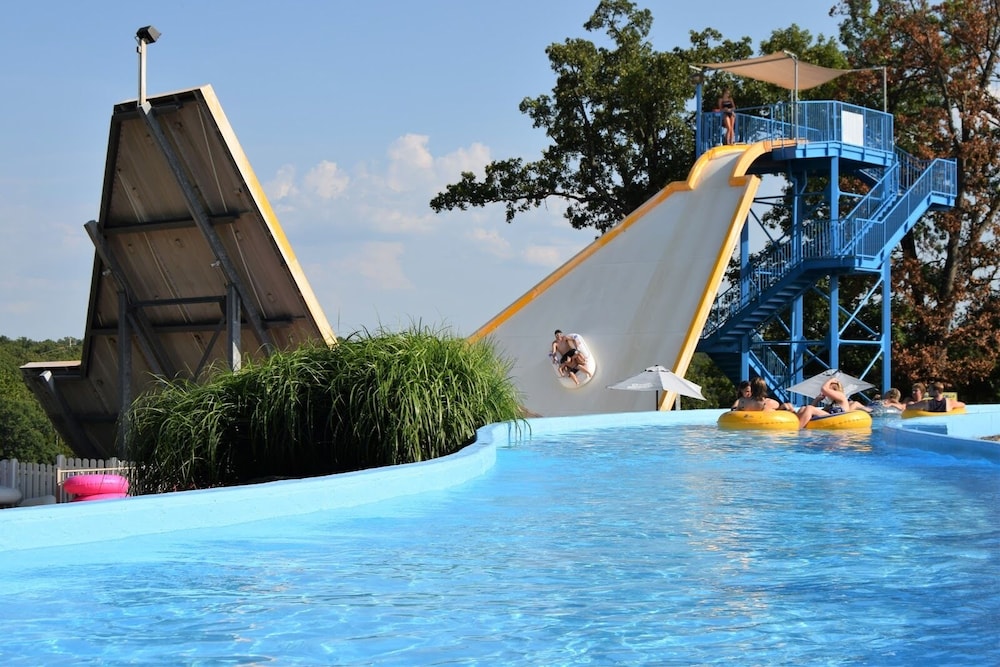 Lake Breeze Resort - photo 153
