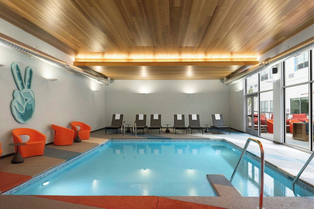 Aloft Waukee - photo 17