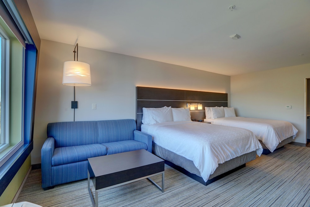 Holiday Inn Express & Suites Auburn Downtown by IHG - photo 9