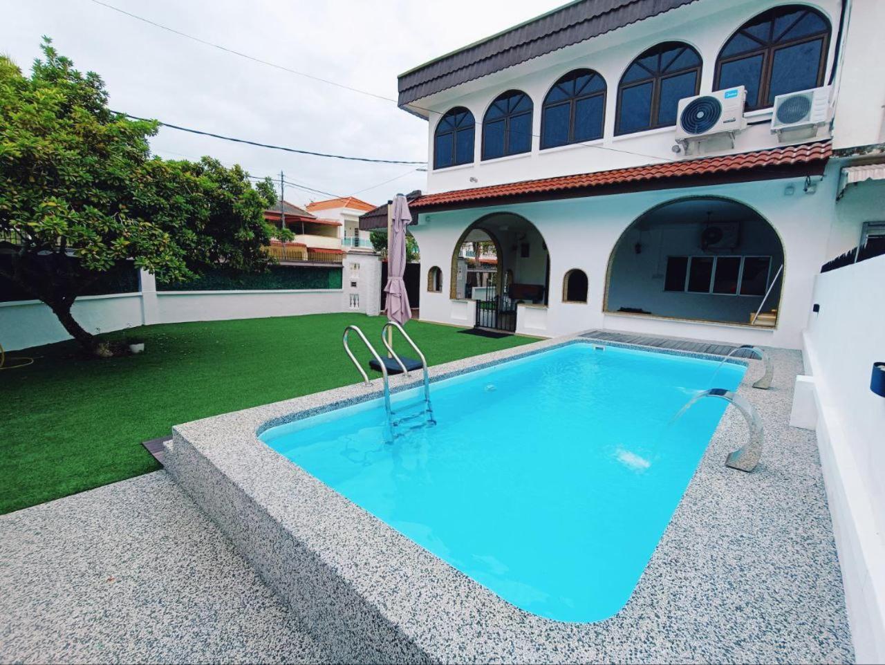 TF Klebang Private Pool Villa by Jeffery Lam Home Management — 4-Star Luxury Hotel in Klebang Besar, Malaysia