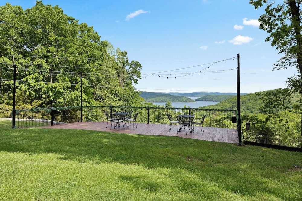 Beaver Lakeview Resort - photo 40