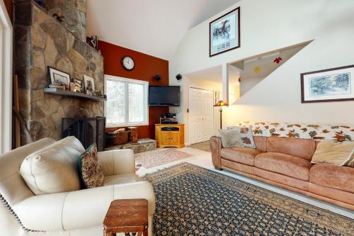 The Ski Haus — 4-Star Luxury Hotel in Jackson, United States