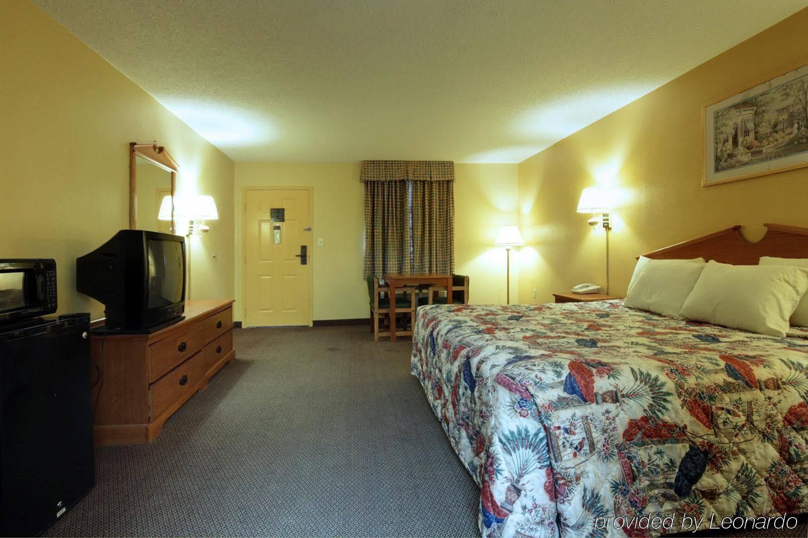 Americas Best Value Inn & Suites Senatobia - photo 7