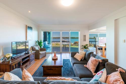 Riverview Apartment 1.3 — 4-Star Luxury Hotel in Iluka, Australia