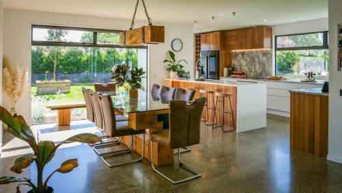 Expansive Luxury Country Escape in Prebbleton, New Zealand