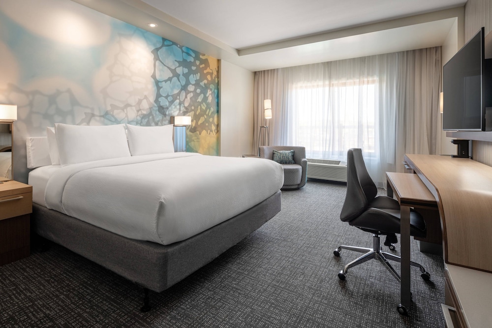 Courtyard by Marriott Petaluma Sonoma County - photo 7