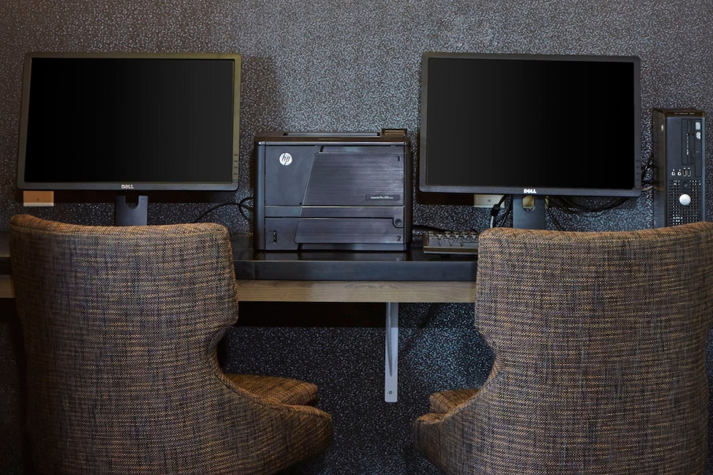 Residence Inn by Marriott Minneapolis St. Paul Roseville - photo 49