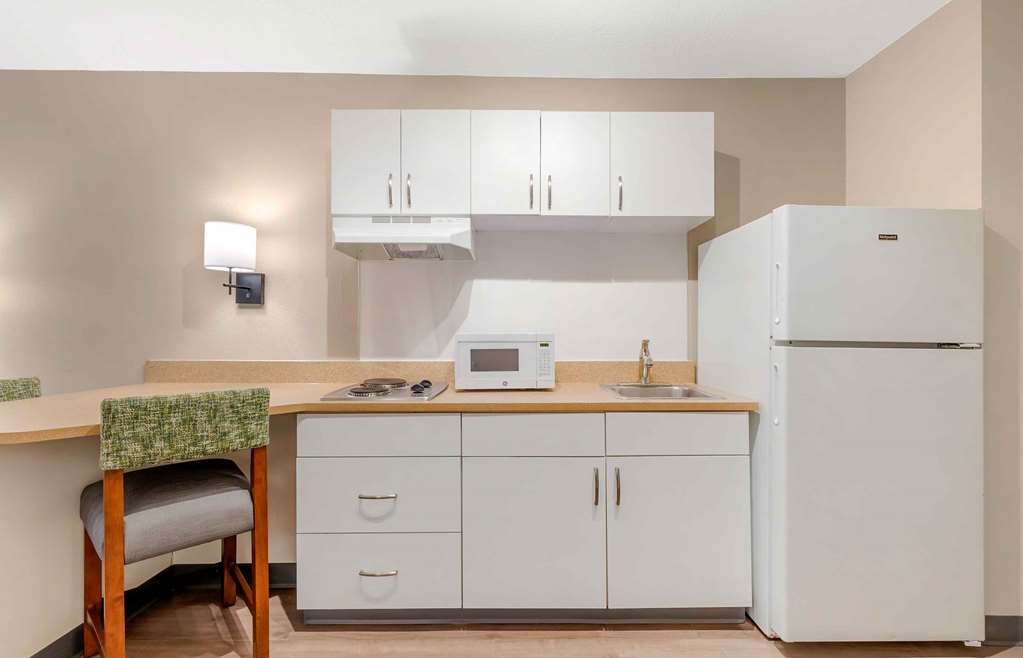 Extended Stay America Suites Washington DC Tysons Corner - photo 25