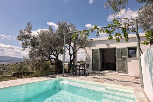 Admonis Home in the olive grove — 4-Star Luxury Hotel in Volos, Greece