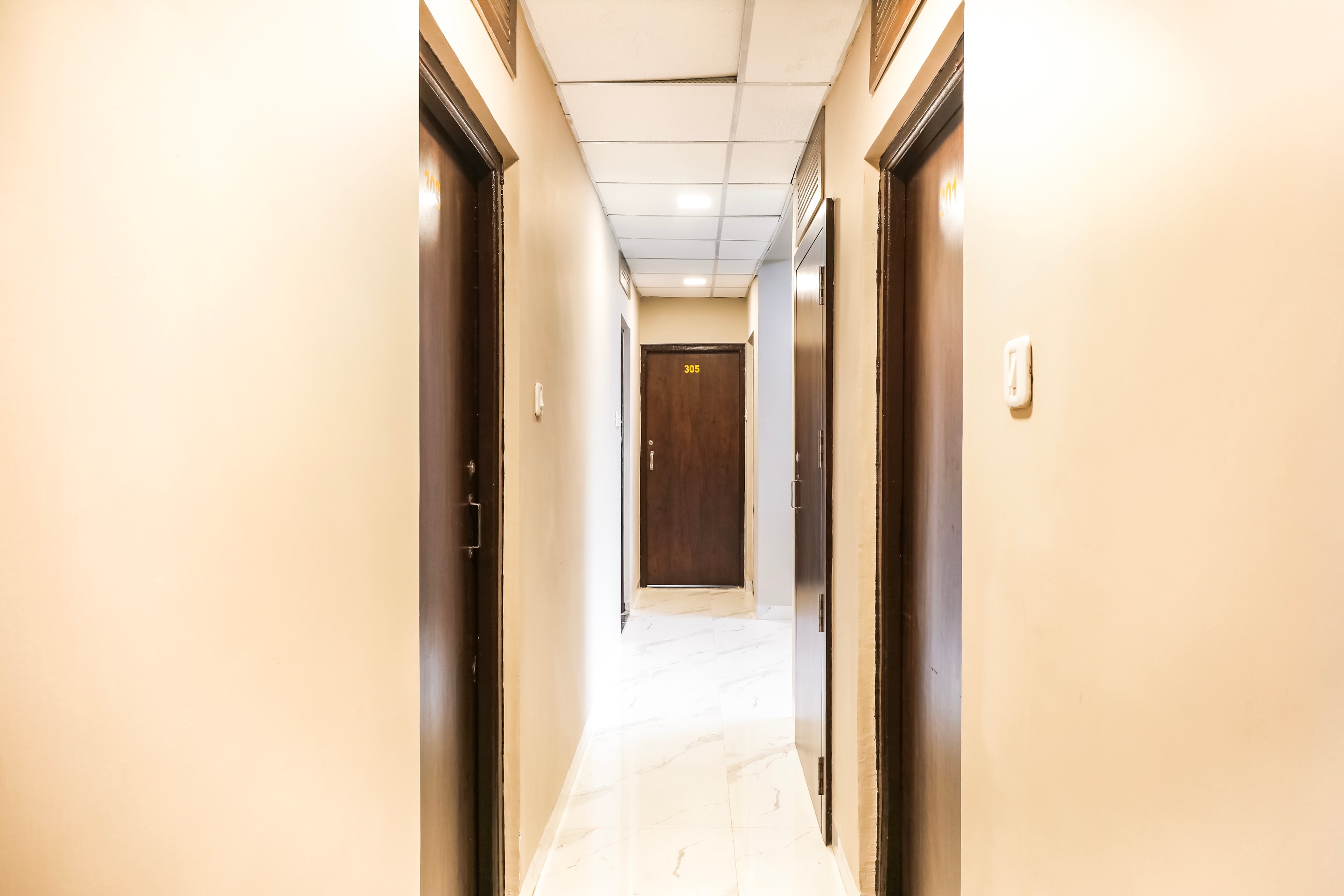 Hotel O Royal Palace Inn — 4-Star Luxury Hotel in Indore, India