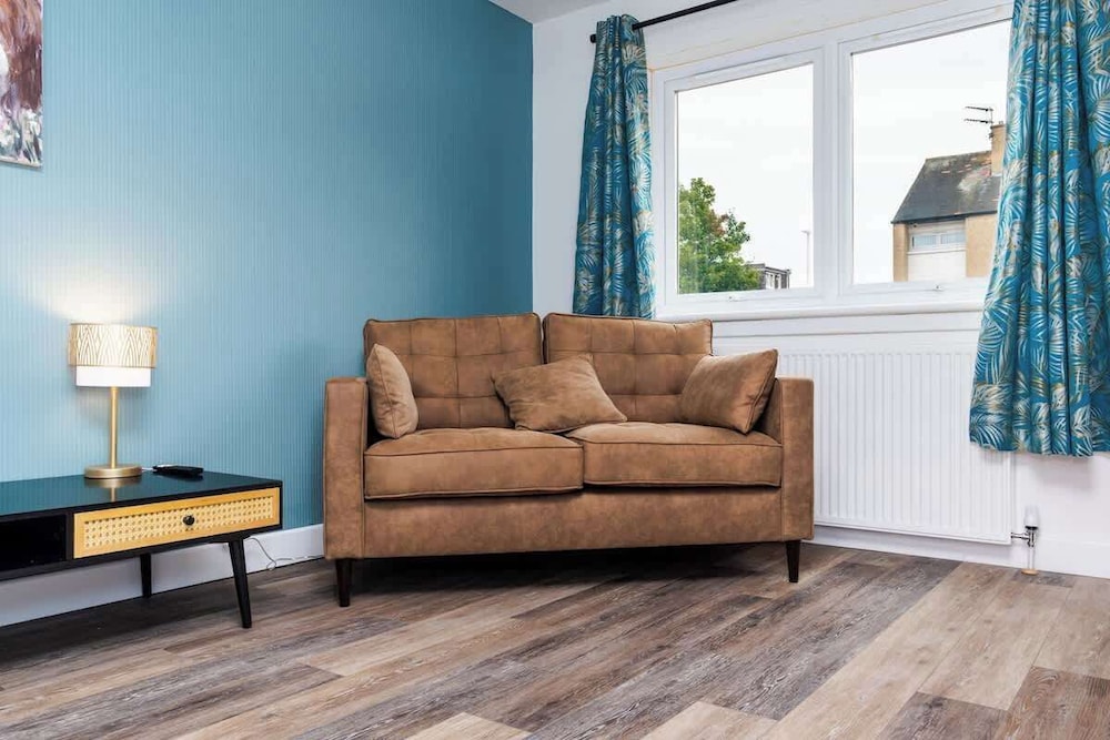 2bed House Free Parking 22316546 — Prestonpans