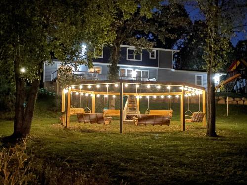 EnglishPrairieBnB 8 Bedrooms 4 Bathrooms — hotel in Twin Lakes