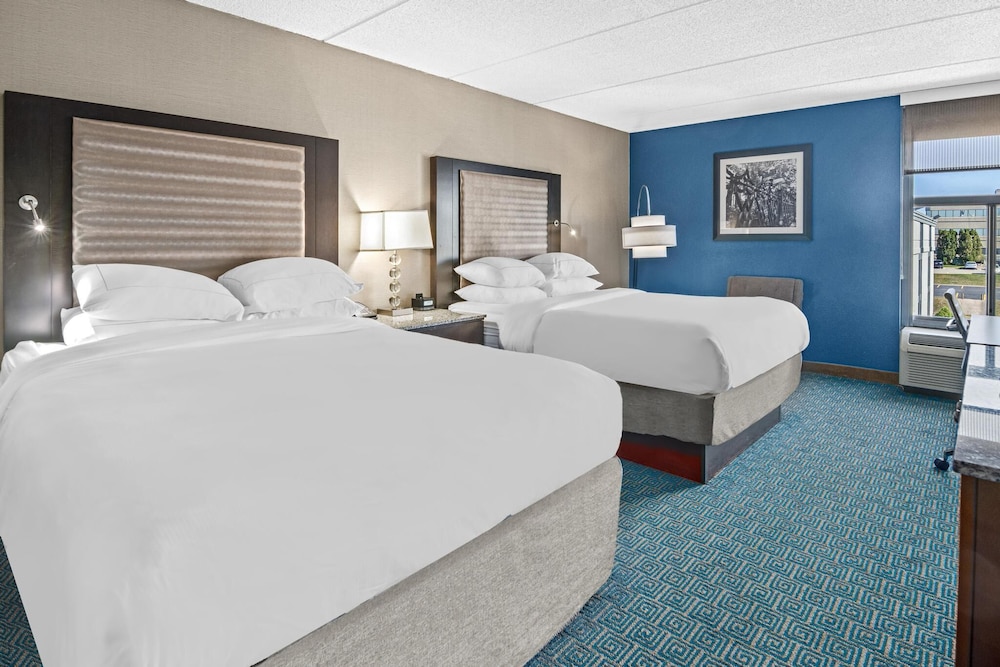 DoubleTree by Hilton Roseville Minneapolis - photo 7