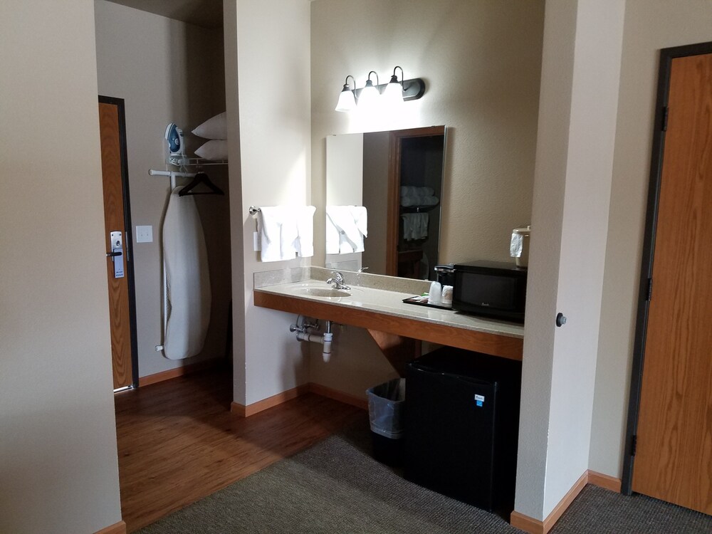 Woodside Old Towne Hotel - photo 14