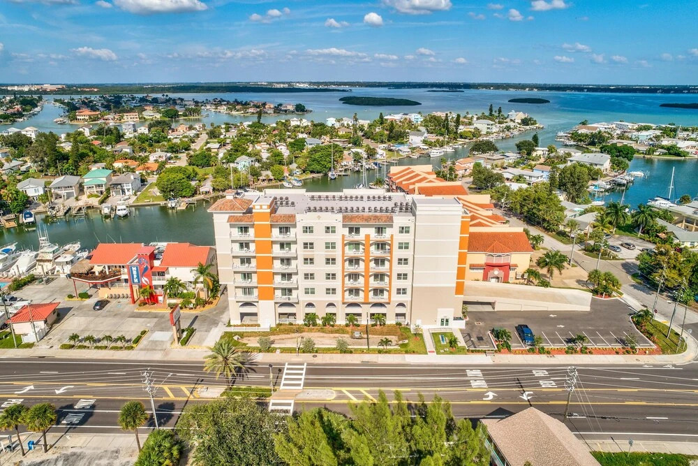 Madeira Bay Resort I 1604 Brand new With Amazing Gulf View - photo 18