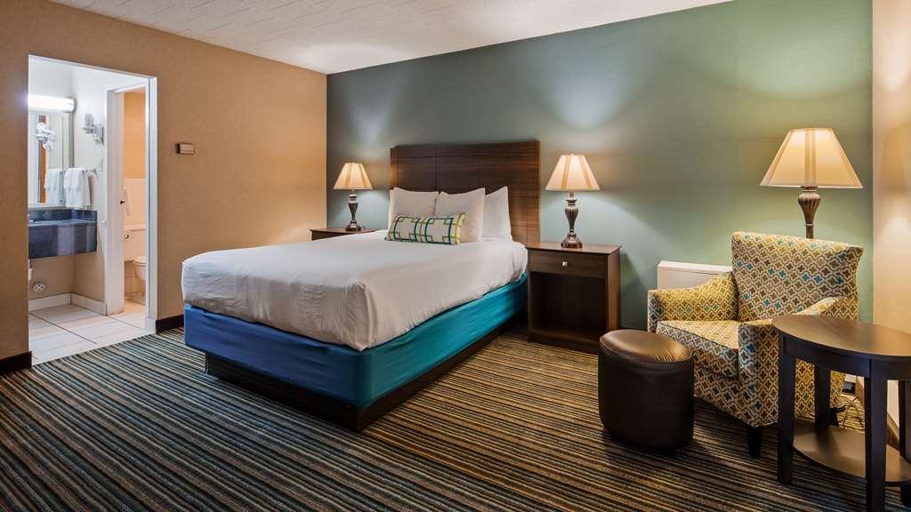 Best Western Woodhaven Inn - photo 12